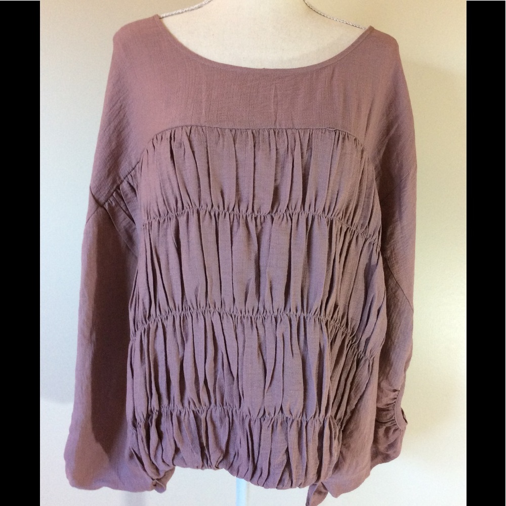 💫Easel dolman sleeved poncho top. Sized L💫